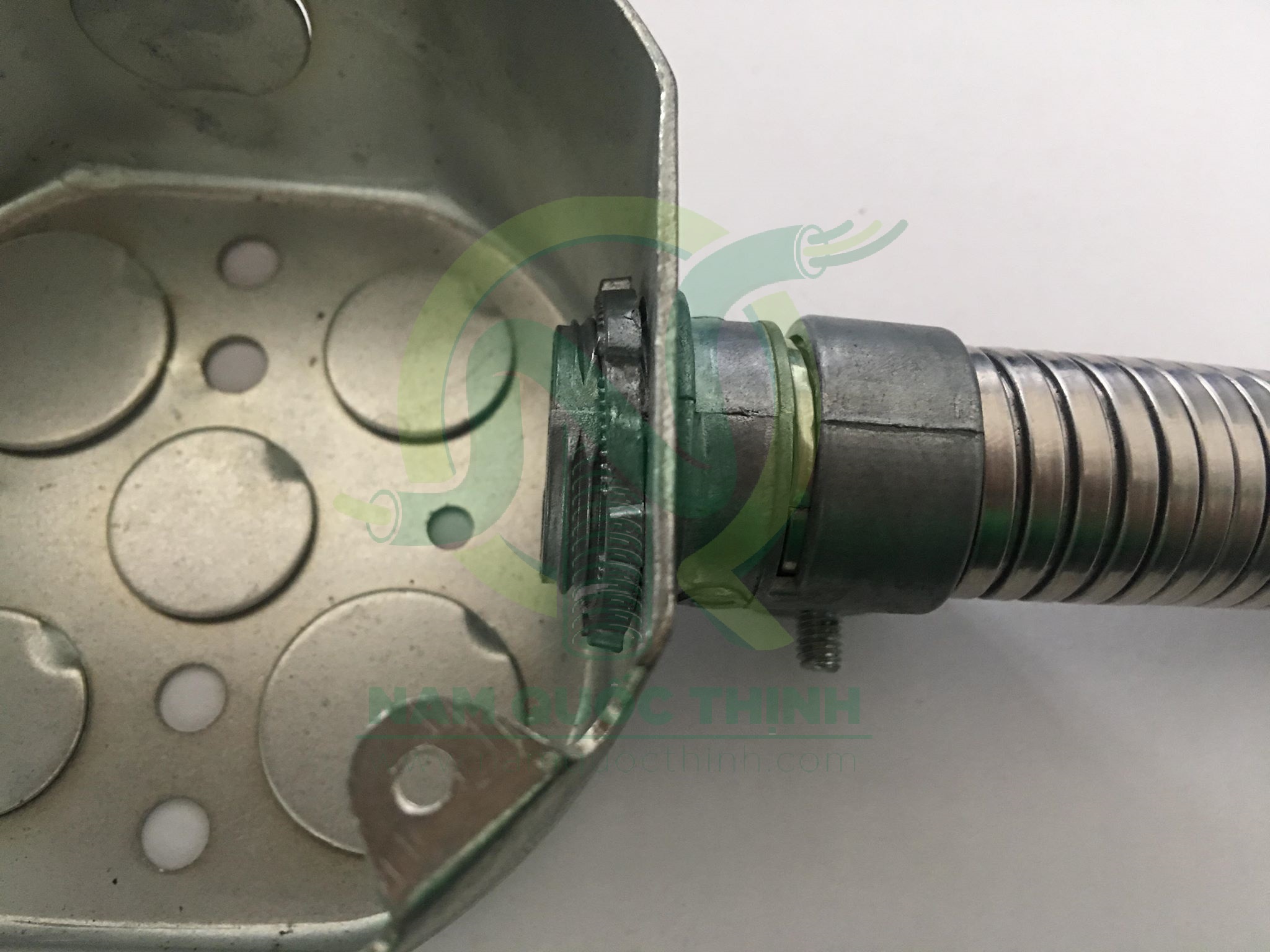 đầu nối Ống ruột gà thép dạng kẹp