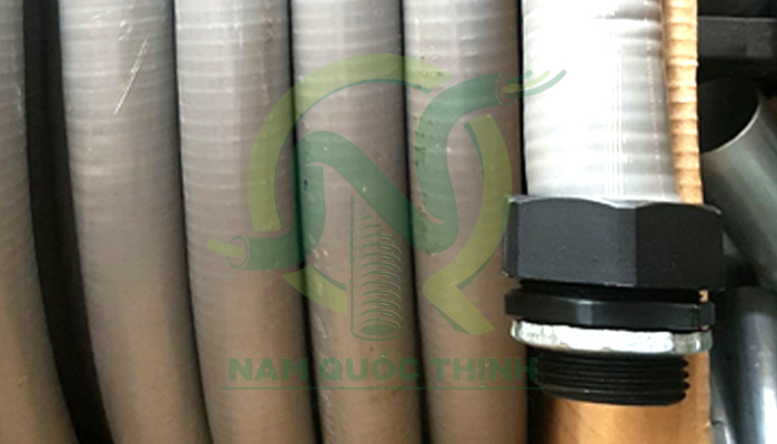 ống ruột gà chống thấm dầu và nước